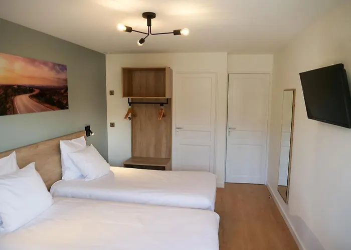 991 Hotel 3*